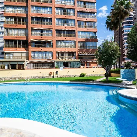 Stylish Seaview With Pool Access Apartment