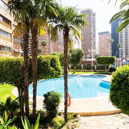 Stylish Seaview With Pool Access Апартаменты