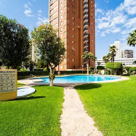 Stylish Seaview With Pool Access Апартаменты *