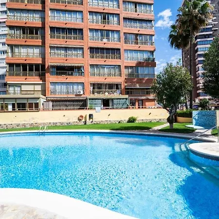 Апартаменты Stylish Seaview With Pool Access Бенидорм